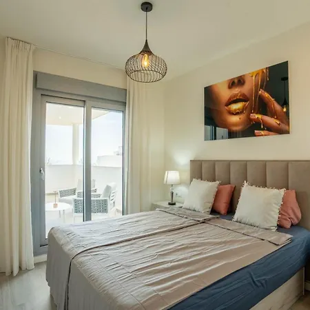Modern 3-bedroom In Habitat Valle Lejlighed *